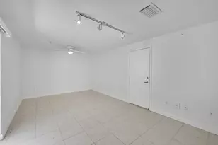 453 NE 1st St, Pompano Beach, FL 33060 - Photo 7