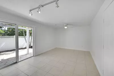 453 NE 1st Street, Pompano Beach, FL 33060 - Photo 9