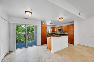 453 NE 1st St, Pompano Beach, FL 33060 - Photo 11