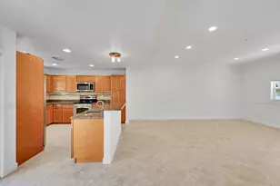 453 NE 1st St, Pompano Beach, FL 33060 - Photo 9