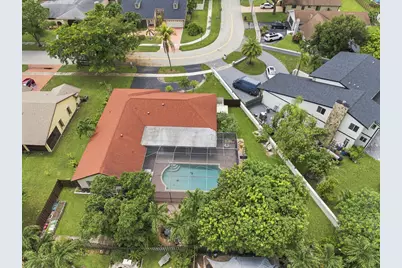 1120 NW 77th Avenue, Plantation, FL 33322 - Photo 31