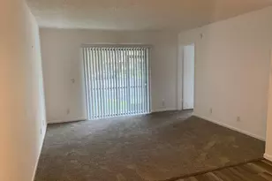 21915 Lake Forest Cir, Boca Raton, FL 33433 - Photo 11