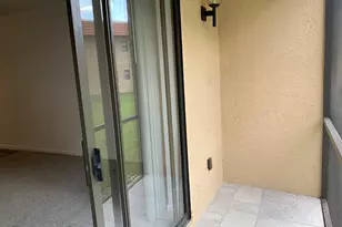 21915 Lake Forest Cir, Boca Raton, FL 33433 - Photo 21
