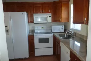 9355 SW 8th St, Boca Raton, FL 33428 - Photo 3