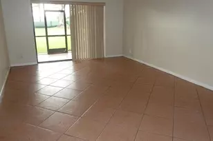 9355 SW 8th St, Boca Raton, FL 33428 - Photo 5