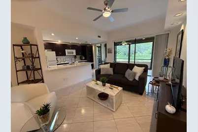 7472 La Paz Boulevard #102, Boca Raton, FL 33433 - Photo 3