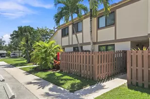 2975 NW 106th Ave, Sunrise, FL 33322 - Photo 3