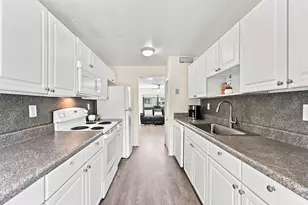 2975 NW 106th Ave, Sunrise, FL 33322 - Photo 11