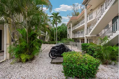 340 NW 19th Street #308, Boca Raton, FL 33432 - Photo 11