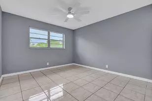 340 NW 19th St, Boca Raton, FL 33432 - Photo 5