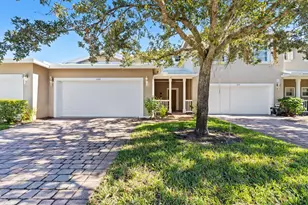 624 NE Bent Paddle Ln, Port Saint Lucie, FL 34983 - Photo 7