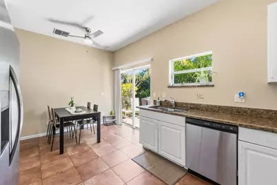624 NE Bent Paddle Lane, Port Saint Lucie, FL 34983 - Photo 15