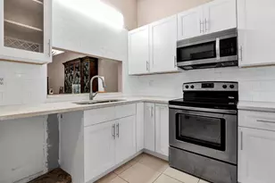 11665 NW 45th St, Coral Springs, FL 33065 - Photo 3