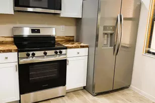 2793 NW 104th Ave, Sunrise, FL 33322 - Photo 9