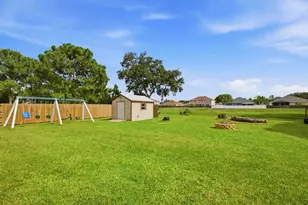 5807 NW Burri Ct, Port Saint Lucie, FL 34986 - Photo 23