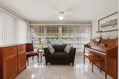 1172 S Drive Circle #B, Delray Beach, FL 33445 - Photo 11