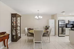 1172 S Drive Cir, Delray Beach, FL 33445 - Photo 9