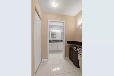 1172 S Drive Circle #B, Delray Beach, FL 33445 - Photo 15