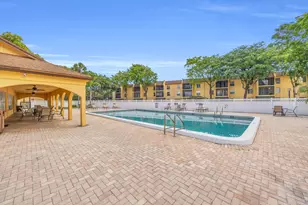 490 NW 20th St, Boca Raton, FL 33431 - Photo 25