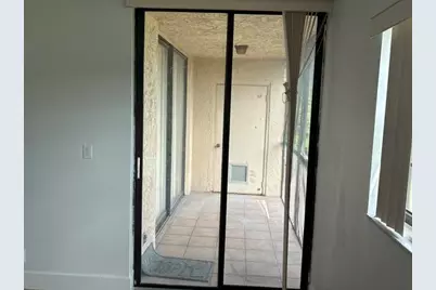 10401 W Broward Boulevard #405, Plantation, FL 33324 - Photo 13