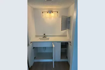 10401 W Broward Boulevard #405, Plantation, FL 33324 - Photo 9