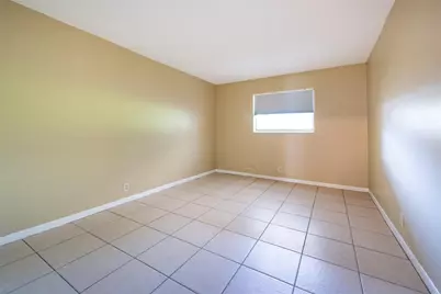 930 Mandarin Isle, Fort Lauderdale, FL 33315 - Photo 17