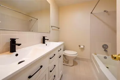 930 Mandarin Isle, Fort Lauderdale, FL 33315 - Photo 17