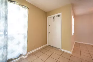 930 Mandarin Isle, Fort Lauderdale, FL 33315 - Photo 3
