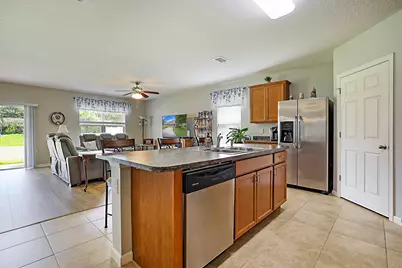 3380 Rockport Street SW, Vero Beach, FL 32968 - Photo 7