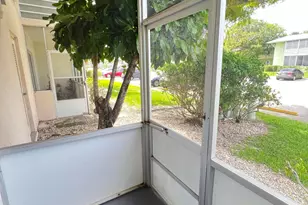 31 Norwich B, West Palm Beach, FL 33417 - Photo 23