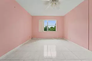9641 Sunrise Lakes Blvd, Sunrise, FL 33322 - Photo 13