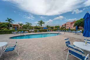 9641 Sunrise Lakes Blvd, Sunrise, FL 33322 - Photo 23