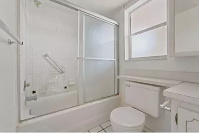 9641 Sunrise Lakes Boulevard #208, Sunrise, FL 33322 - Photo 17