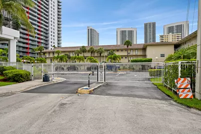 2600 Diana Drive #121, Hallandale Beach, FL 33009 - Photo 29