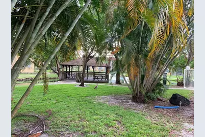 5170 SW 40th Avenue #8E, Dania Beach, FL 33314 - Photo 25