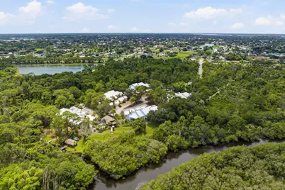 1812 SE Hideaway Circle, Port Saint Lucie, FL 34952 - Photo 39