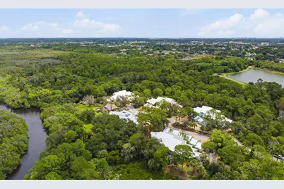1812 SE Hideaway Circle, Port Saint Lucie, FL 34952 - Photo 33