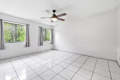 120 Sunshine Boulevard, Royal Palm Beach, FL 33411 - Photo 11