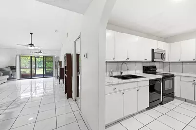 120 Sunshine Boulevard, Royal Palm Beach, FL 33411 - Photo 3