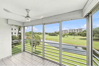 555 Oaks Lane #303, Pompano Beach, FL 33069 - Photo 5