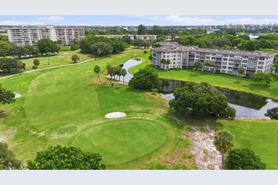 555 Oaks Lane #303, Pompano Beach, FL 33069 - Photo 39
