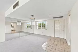 555 Oaks Ln, Pompano Beach, FL 33069 - Photo 5