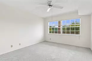 555 Oaks Ln, Pompano Beach, FL 33069 - Photo 19