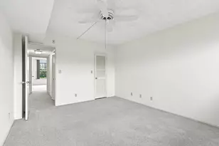 555 Oaks Ln, Pompano Beach, FL 33069 - Photo 23