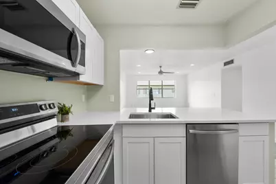 600 SE 2nd Avenue #K22, Deerfield Beach, FL 33441 - Photo 5