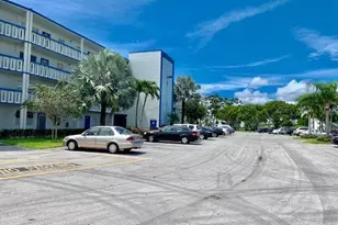 1049 Lincoln C, Boca Raton, FL 33434 - Photo 1