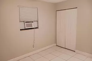 708 NW 6th St, Hallandale Beach, FL 33009 - Photo 5