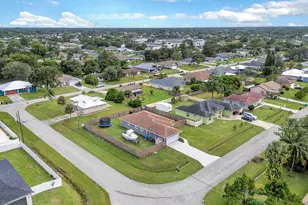 2001 SW Aguero St, Port Saint Lucie, FL 34953 - Photo 33