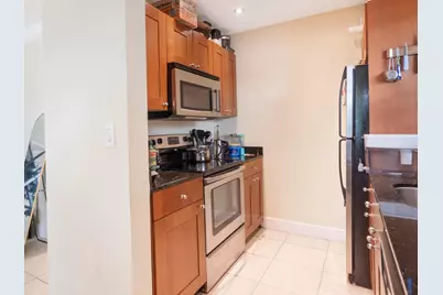 1680 NE 34th Lane, Oakland Park, FL 33334 - Photo 11