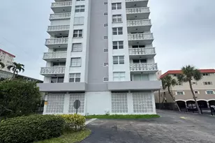 3113 S Ocean Dr, Hallandale Beach, FL 33009 - Photo 1